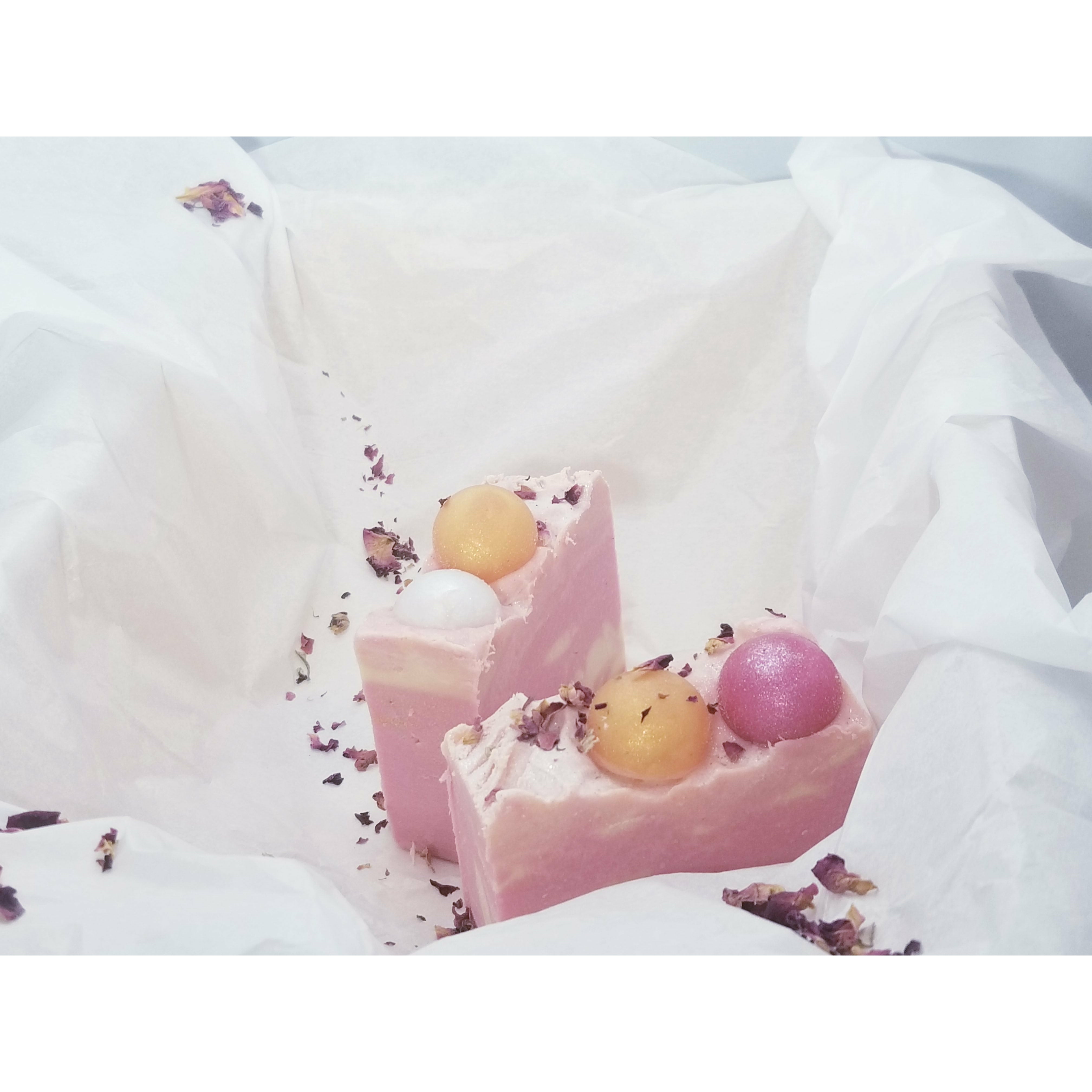 Raspberry Champagne Soap - Beyond Beauty Bliss